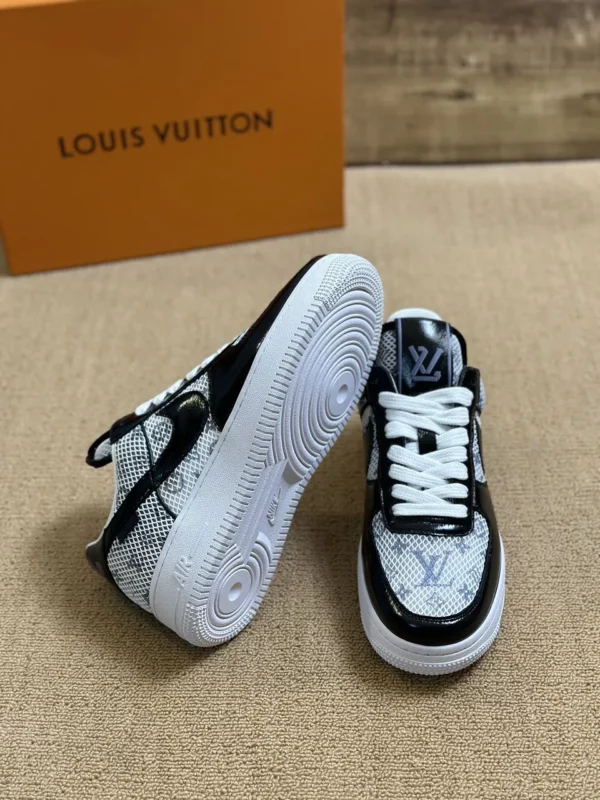 Louis Vuitton shoes - rep shoes