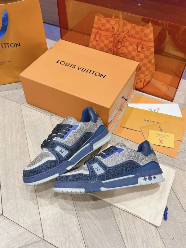 Louis Vuitton shoes - rep shoes