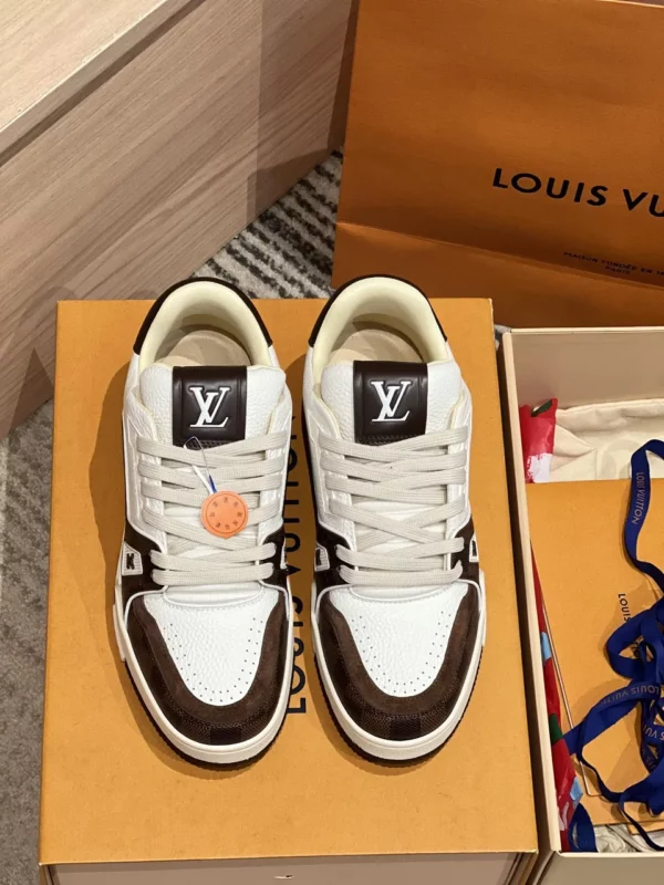 Louis Vuitton shoes - rep shoes