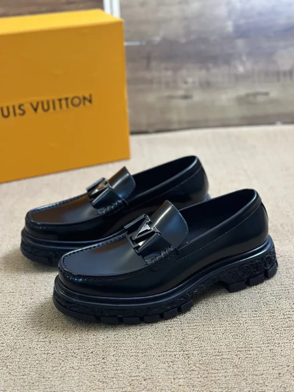 Louis Vuitton shoes - rep shoes