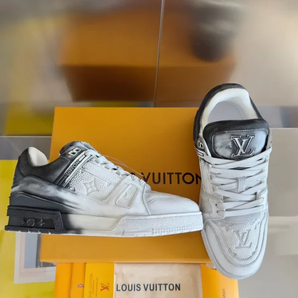 Louis Vuitton shoes - rep shoes