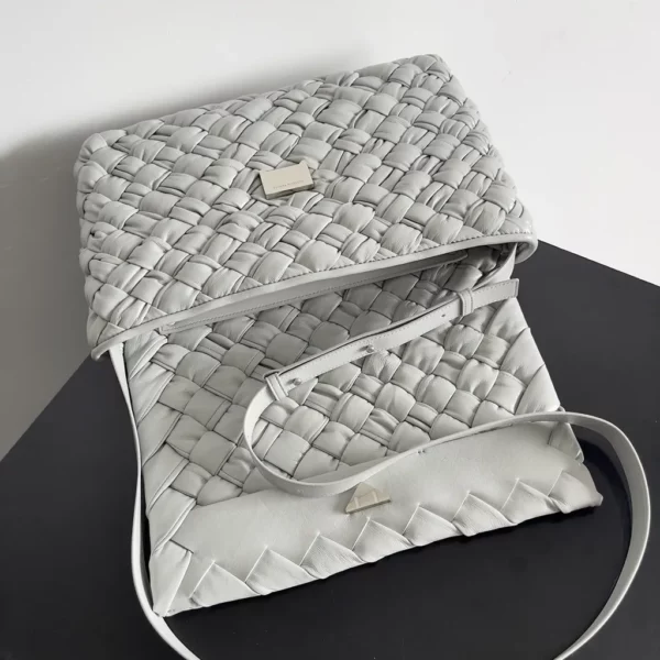 Bottega Veneta bag - replica bags