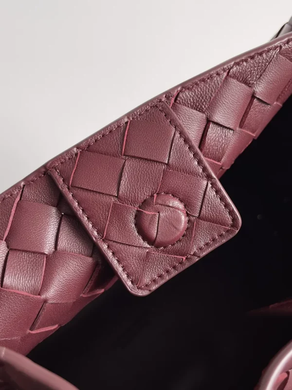 Bottega Veneta bag - replica bags