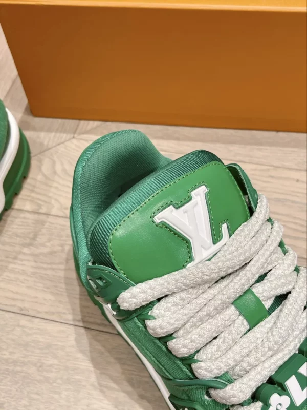 Louis Vuitton shoes - rep shoes