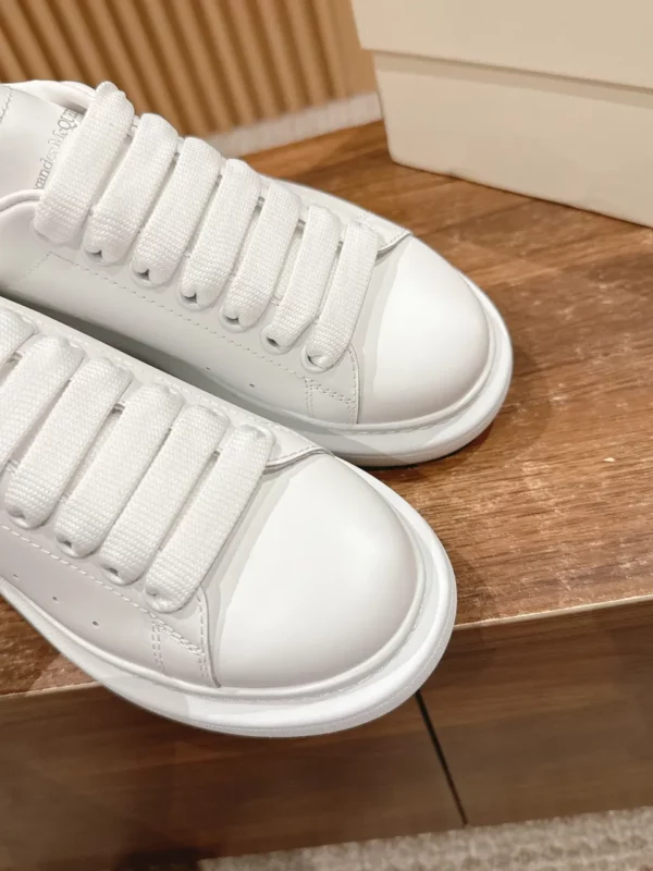 Alexander MCQueen shoes - rep shoes