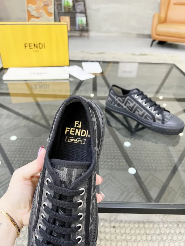 Fendi shoes - Replica shoes