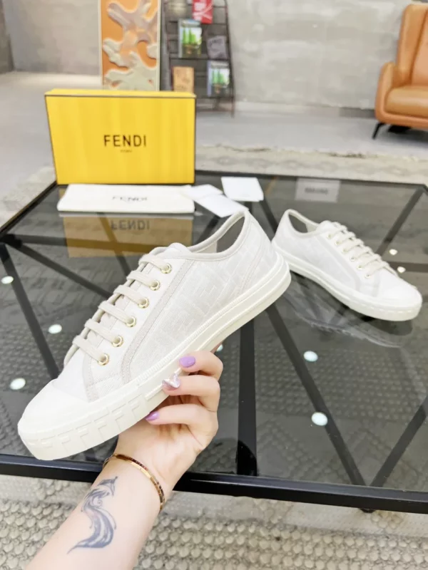 Fendi shoes - Replica shoes