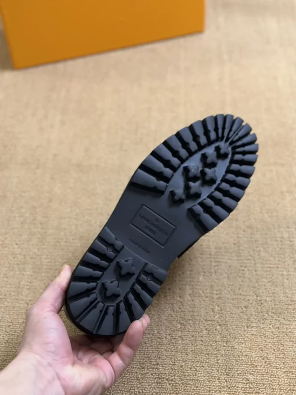 Louis Vuitton shoes - rep shoes