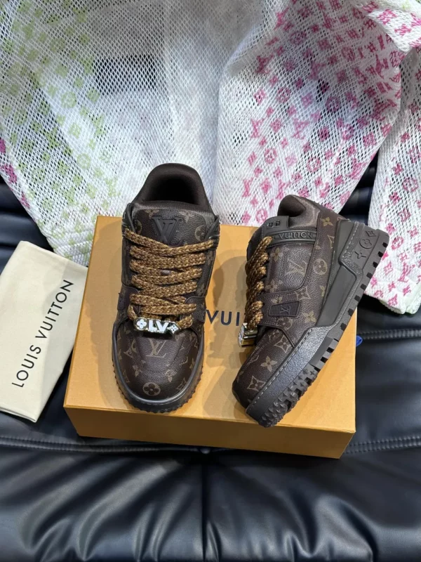 Louis Vuitton shoes - rep shoes