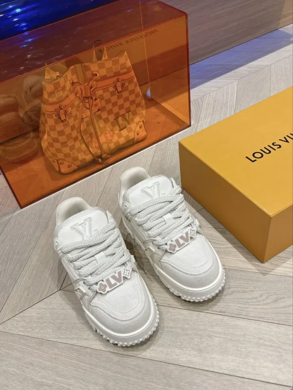 Louis Vuitton shoes - rep shoes