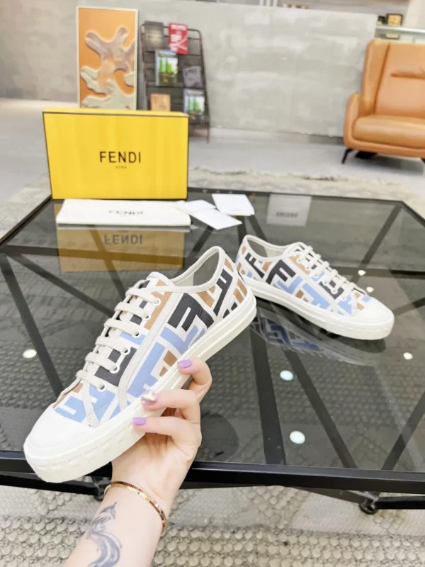 Fendi shoes - Replica shoes