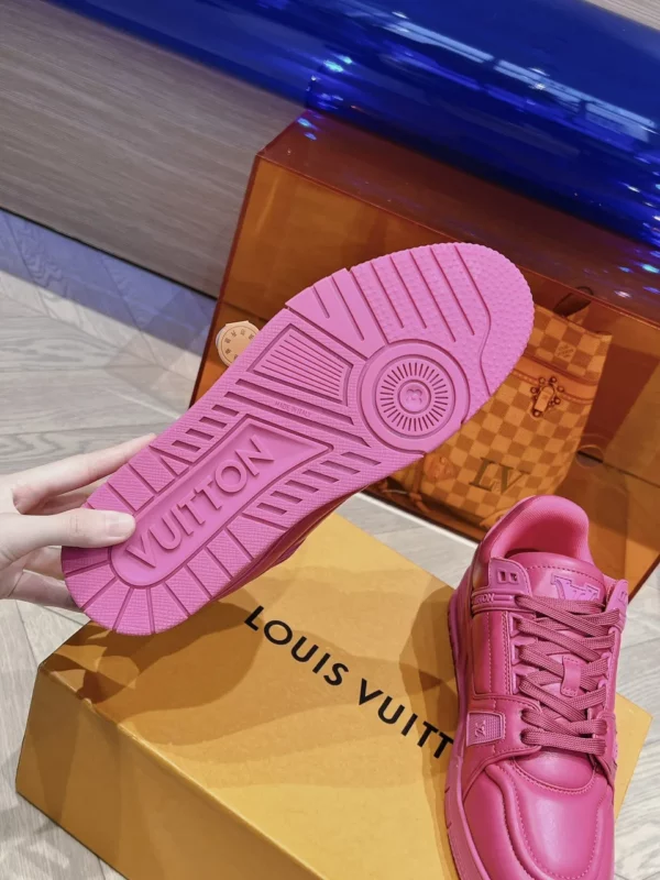 Louis Vuitton shoes - rep shoes