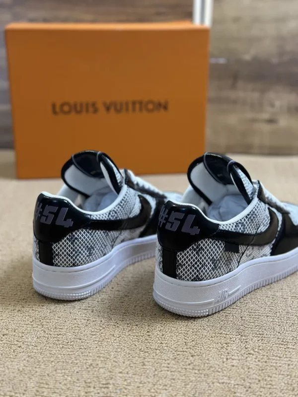 Louis Vuitton shoes - rep shoes