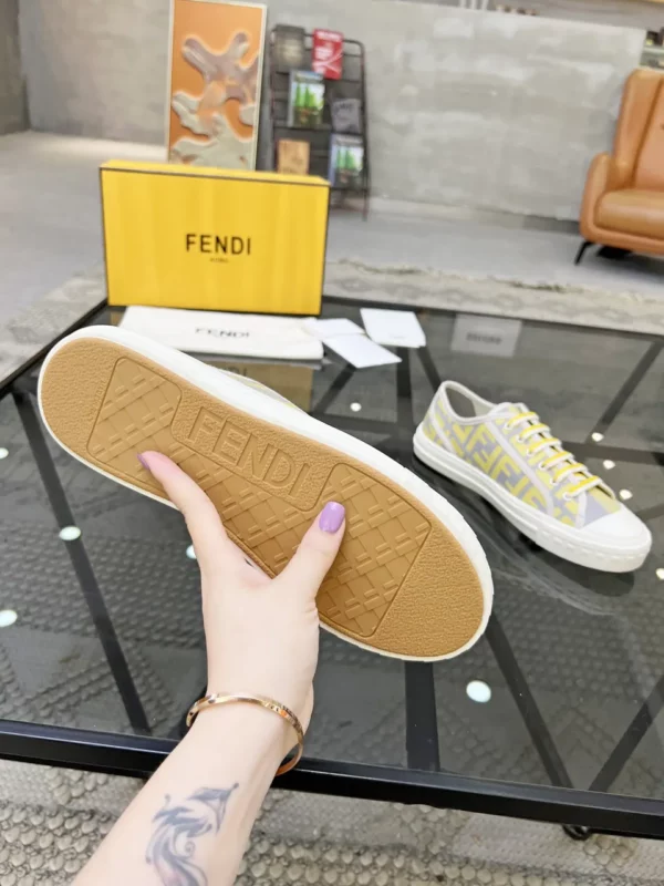 Fendi shoes - Replica shoes