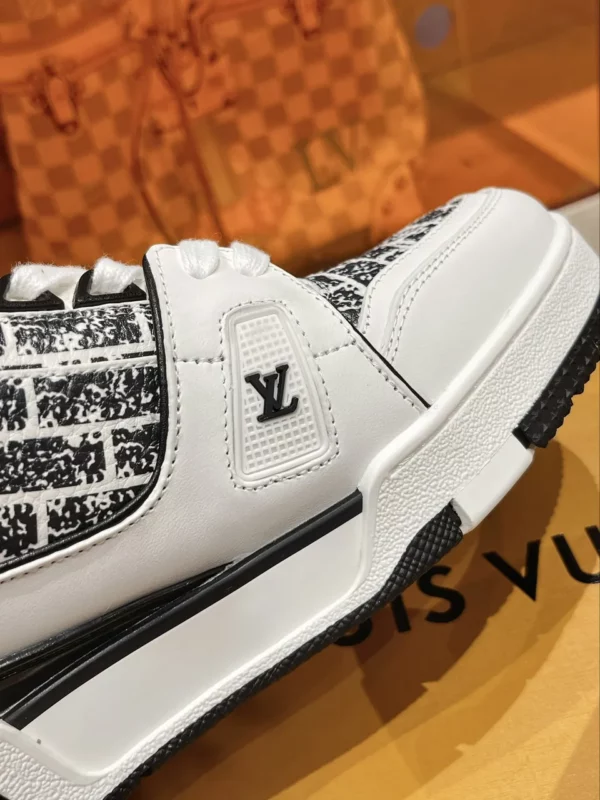 Louis Vuitton shoes - rep shoes