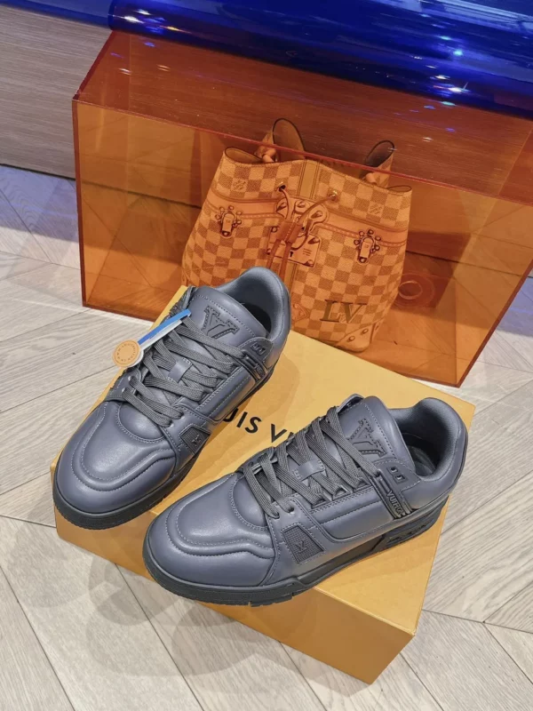 Louis Vuitton shoes - rep shoes