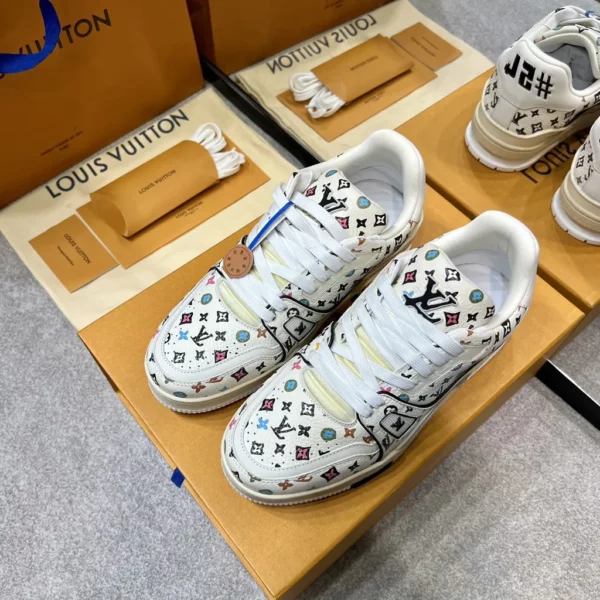 Louis Vuitton shoes - rep shoes