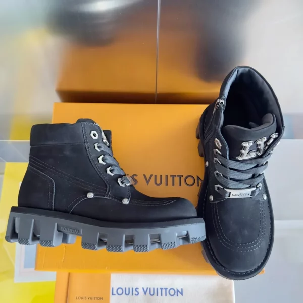 Louis Vuitton shoes - rep shoes