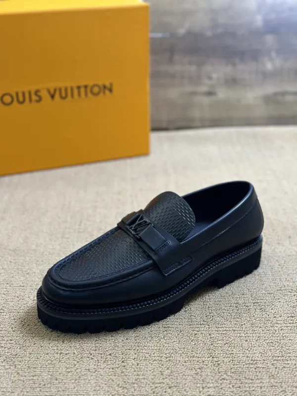 Louis Vuitton shoes - rep shoes