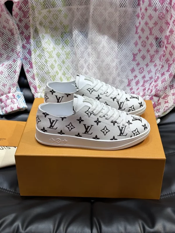 Louis Vuitton shoes - rep shoes