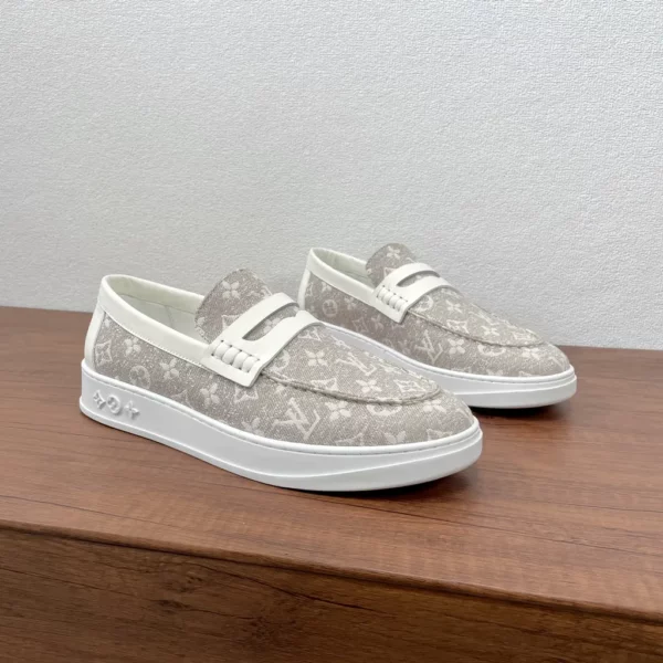 Louis Vuitton shoes - rep shoes