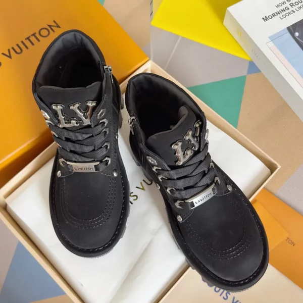 Louis Vuitton shoes - rep shoes