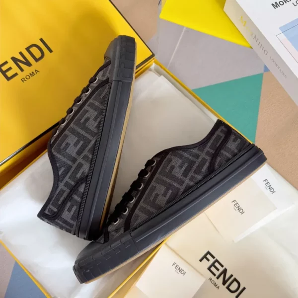 Fendi shoes - Replica shoes