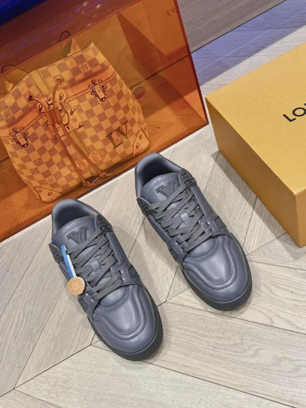 Louis Vuitton shoes - rep shoes