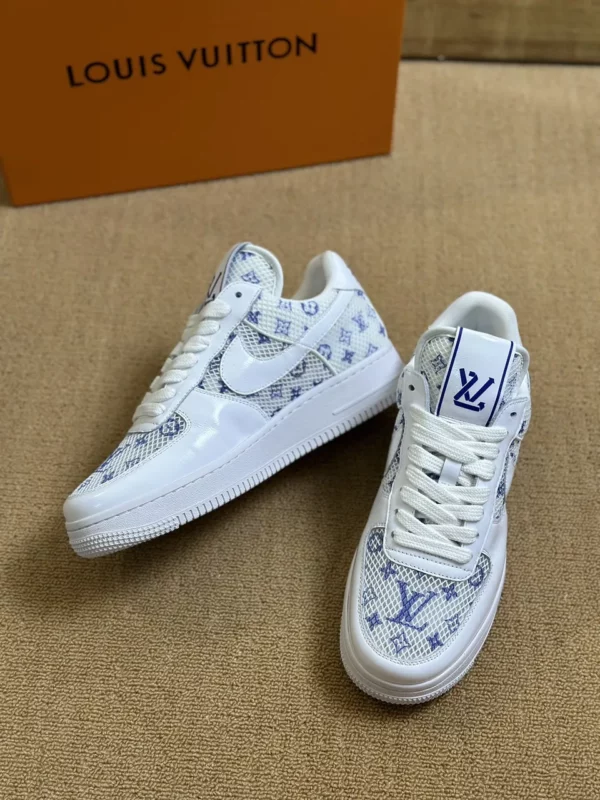 Louis Vuitton shoes - rep shoes