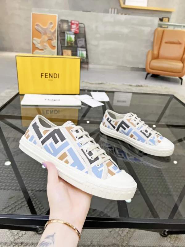 Fendi shoes - Replica shoes