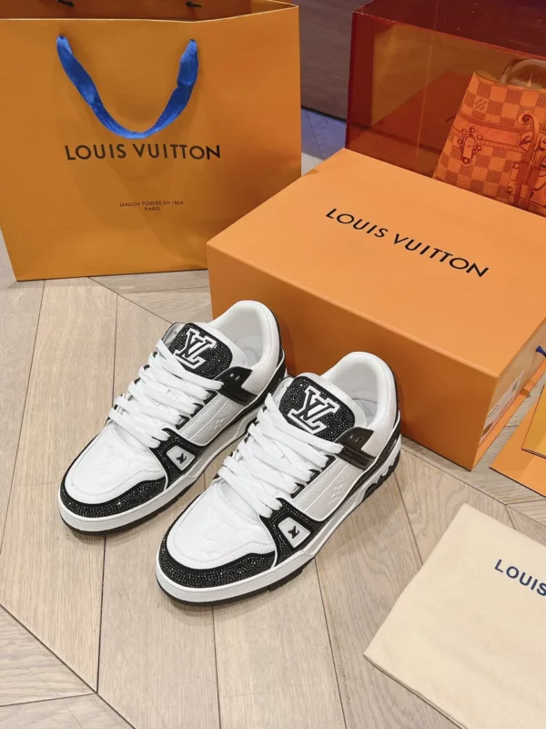 Louis Vuitton shoes - rep shoes