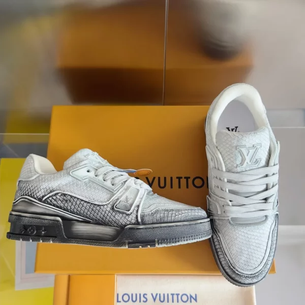 Louis Vuitton shoes - rep shoes