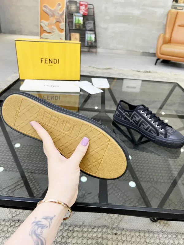 Fendi shoes - Replica shoes