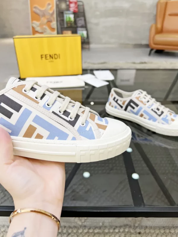 Fendi shoes - Replica shoes