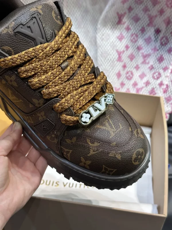 Louis Vuitton shoes - rep shoes