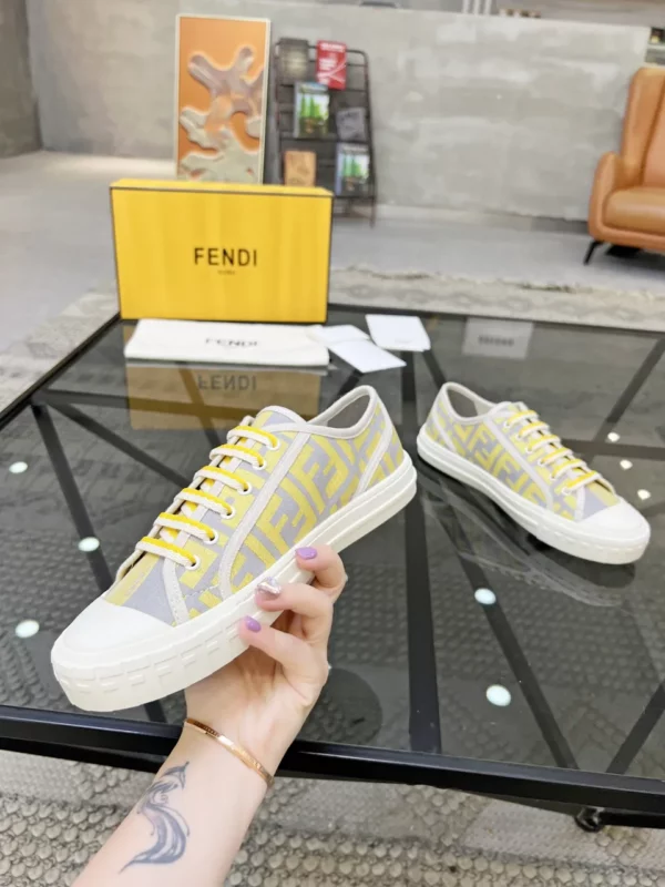 Fendi shoes - Replica shoes