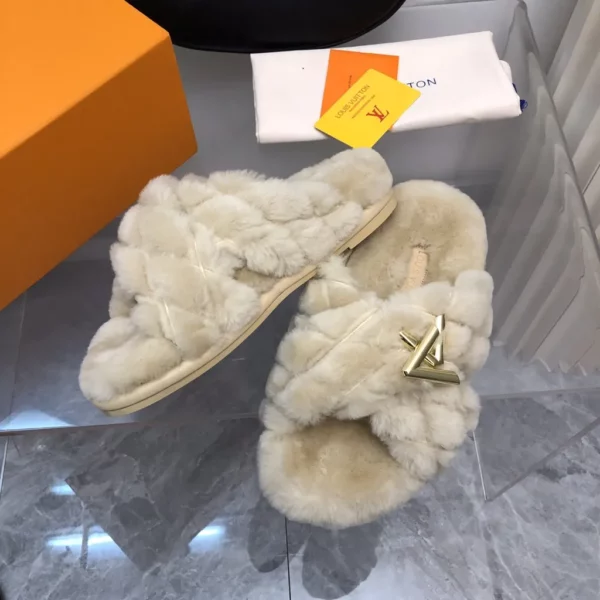 Louis Vuitton shoes - rep shoes