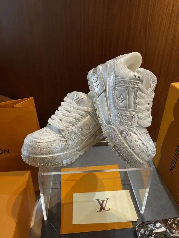 Louis Vuitton shoes - rep shoes