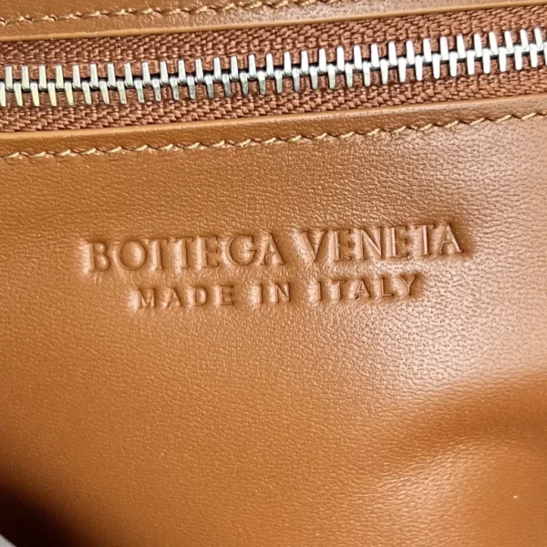 Bottega Veneta bag - replica bags