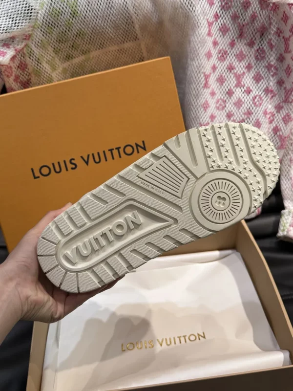 Louis Vuitton shoes - rep shoes