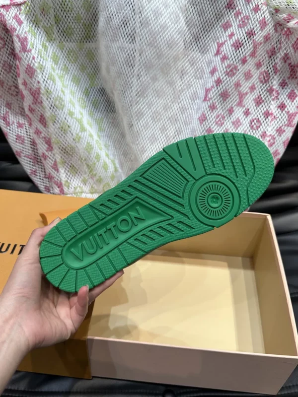 Louis Vuitton shoes - rep shoes