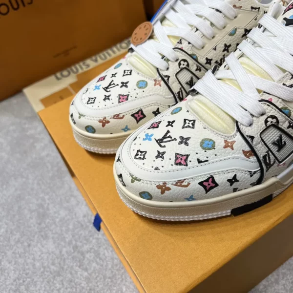 Louis Vuitton shoes - rep shoes